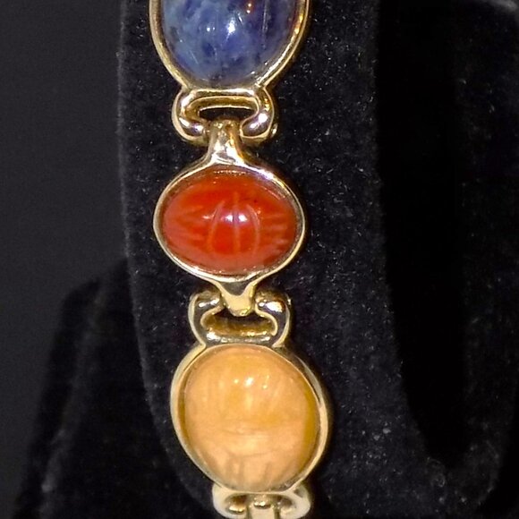 Vintage Gruen II Women's Carved Semi-Precious Stone Scarab Mother-of-Pearl Watch - Picture 3 of 8